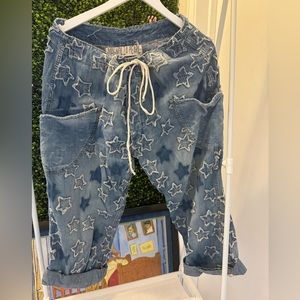 Magnolia Pearl O’Keefe Denim Star Applique Jeans